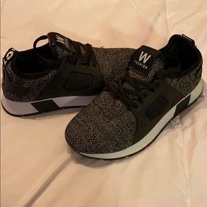 Black gym shoes